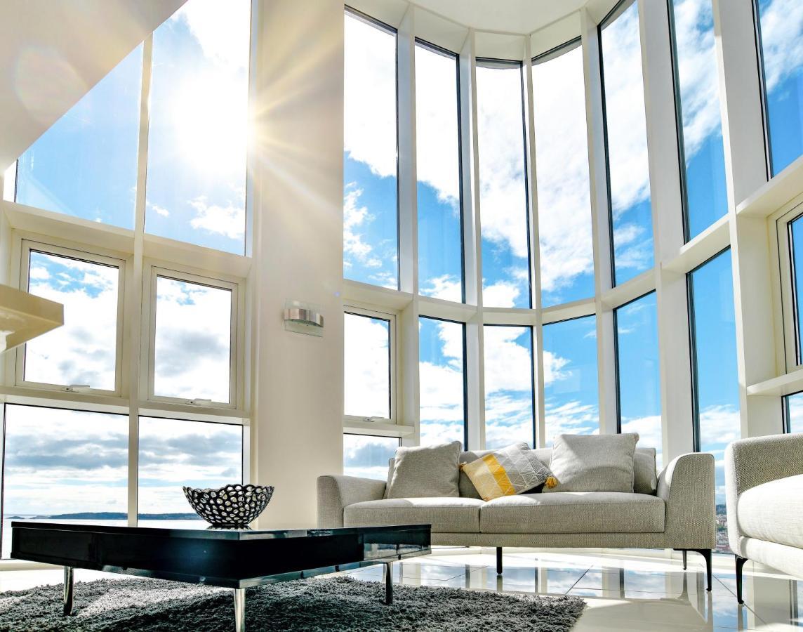 Just Stay Wales - Meridian Quay Penthouses Суонси Экстерьер фото