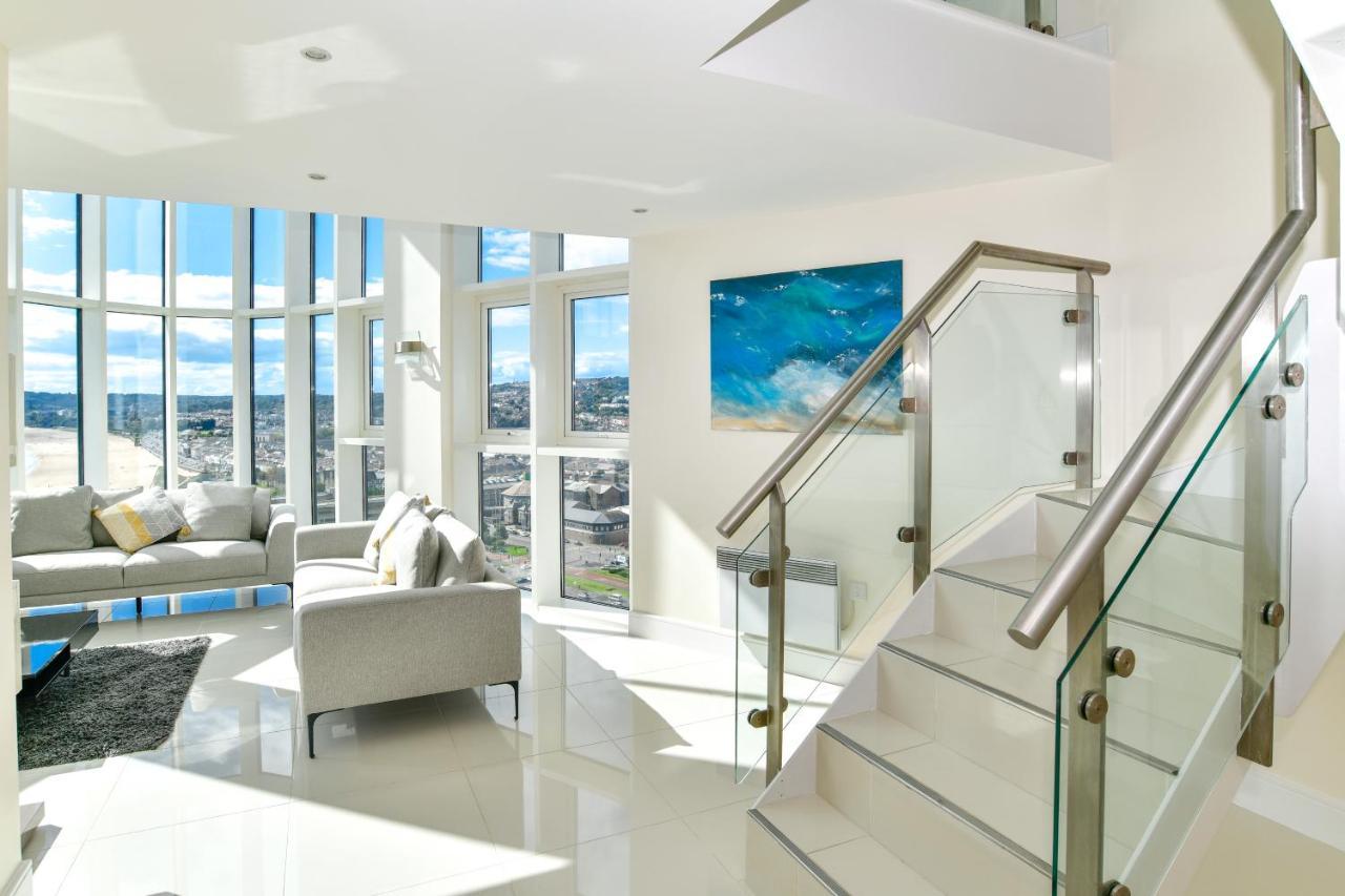 Just Stay Wales - Meridian Quay Penthouses Суонси Экстерьер фото