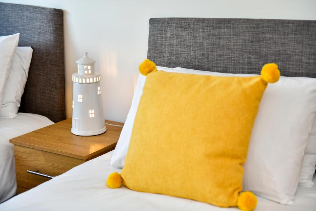 Just Stay Wales - Meridian Quay Penthouses Суонси Экстерьер фото