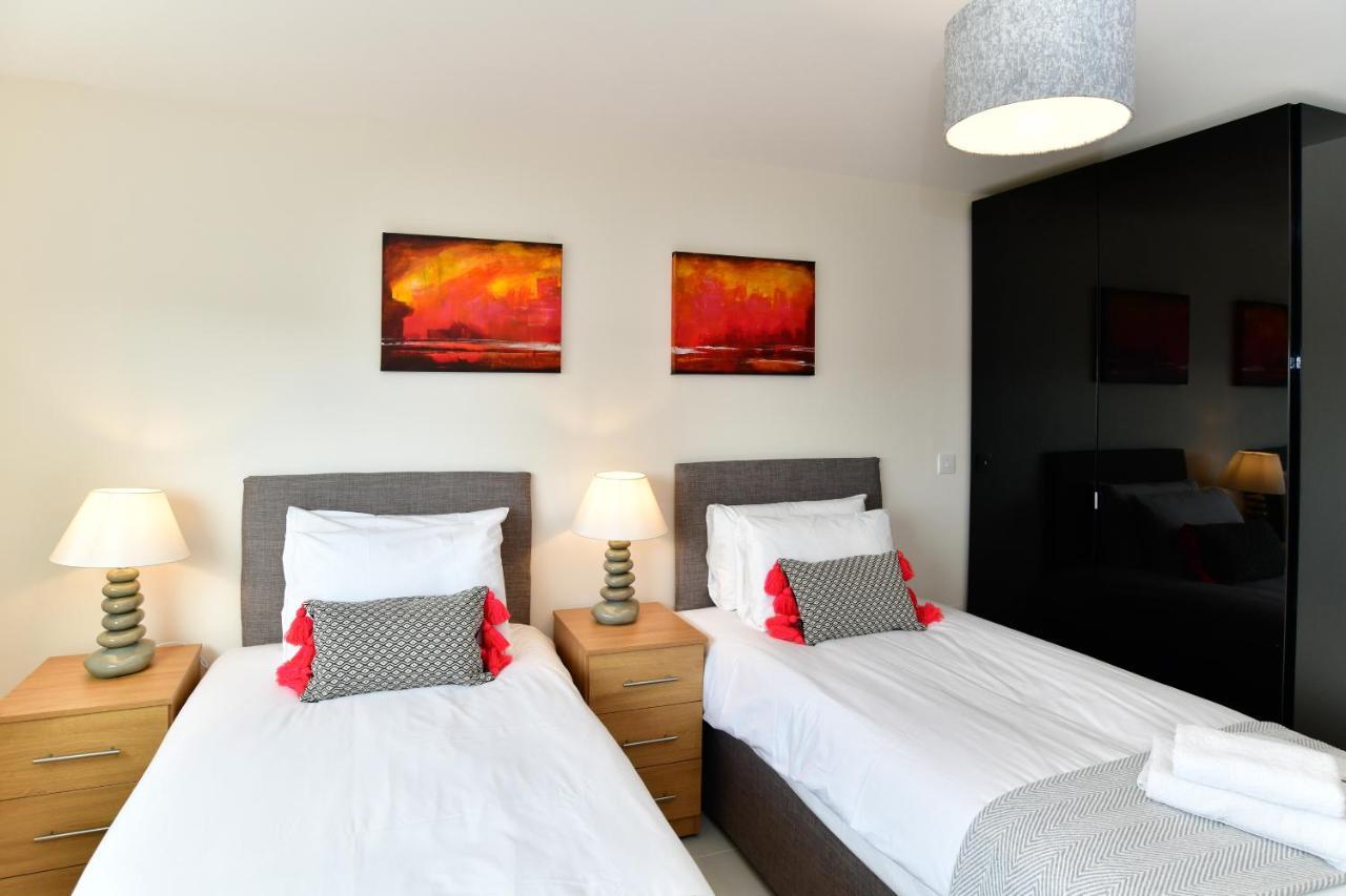 Just Stay Wales - Meridian Quay Penthouses Суонси Экстерьер фото