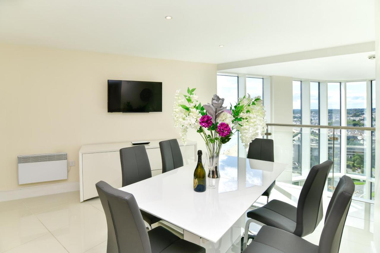 Just Stay Wales - Meridian Quay Penthouses Суонси Экстерьер фото