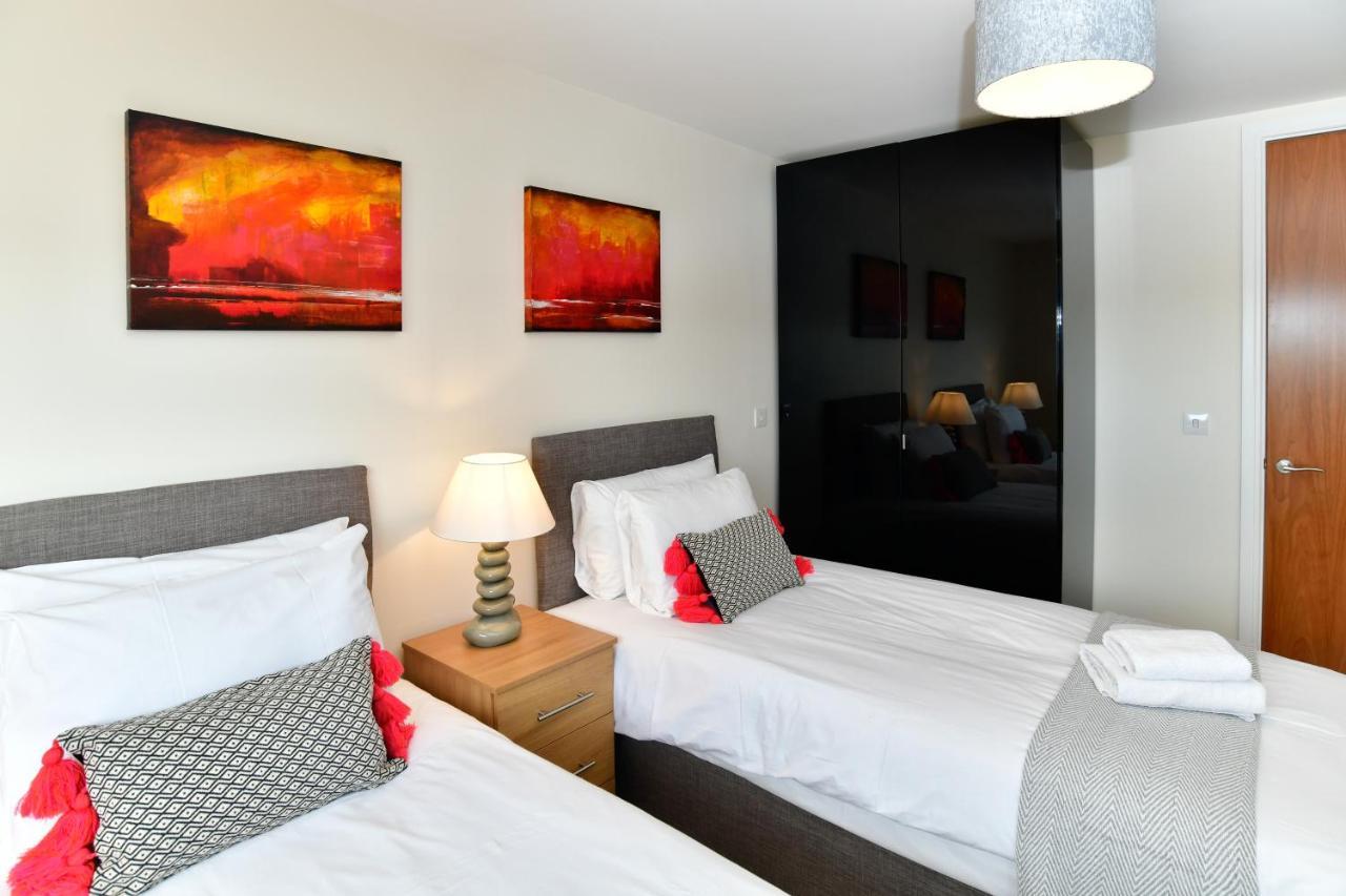 Just Stay Wales - Meridian Quay Penthouses Суонси Экстерьер фото